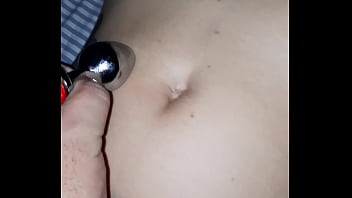 Brincando com plug anal
