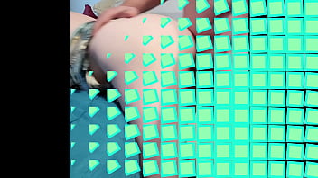 Milf with naked pussy wants dick