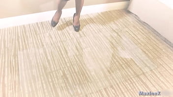 Alec knight face fucks oriental cowgirl maxine x as she rides the dildo