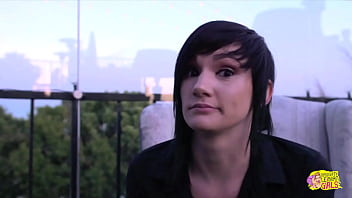 Whenever this naughty lesbian with tattoos feels horny she gets down on her beautiful girlfriend