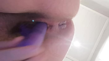 Dildo in nasser pussy