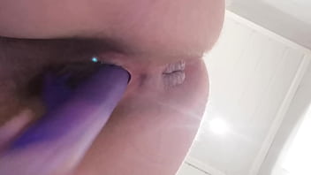 Dildo in nasser pussy