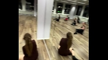 Who else loves to dance comment me if you do and comment withnop if you dont like to dance