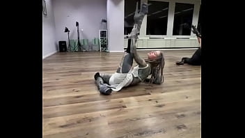 Who else loves to dance comment me if you do and comment withnop if you dont like to dance