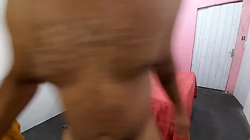 Novinha da pro coroa em troca de dinheiro