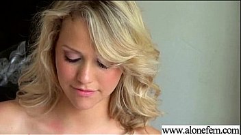 Sexy Girl Mia Using Sex Things To Get Climax On Cam Video 15 thumbnail