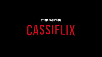 Eu sei que voce adora ver eles fodendo meu cu e minha buceta então aproveita e vem ver muita safadeza completa no cassiflix