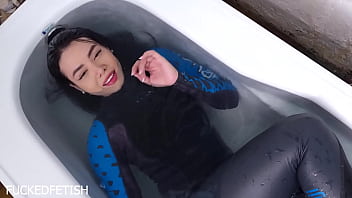 Hot moonblack underwater submissive bondage