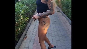 Mes vacances au canaris sont très calientéviens regarder tous les épisodes