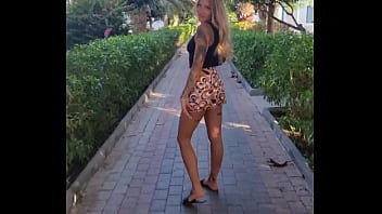 Mes vacances au canaris sont très calientéviens regarder tous les épisodes