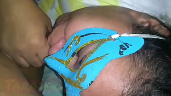 Gozando gostoso na buceta peluda