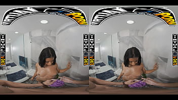 Virtual porn you’re just showering until step sis ameena green turns it into a steamy fuck