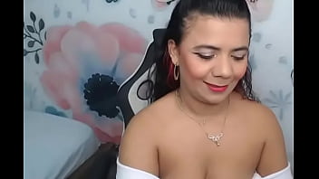 Salma29 regresando al show seductor