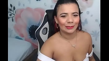 Salma29 regresando al show seductor