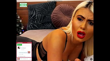 Blonde babe moan for change