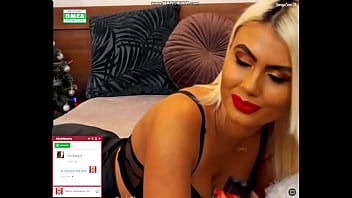 Blonde babe moan for change