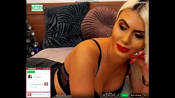 Blonde babe moan for change