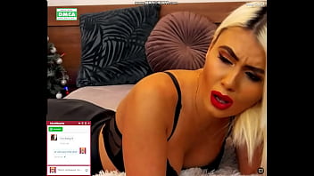 Blonde babe moan for change