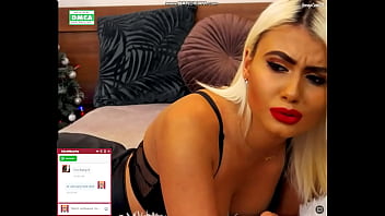 Blonde babe moan for change