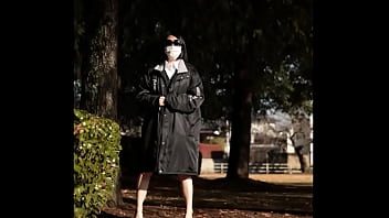 Japanese Woman Pissing In Public thumbnail