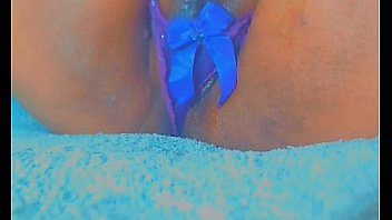 Latina juicy pussy on webcam