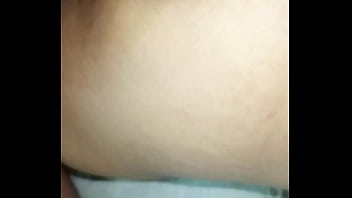 Tu culo está muy apretado mi verga no cabe en tu culo