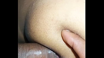 Tu culo está muy apretado mi verga no cabe en tu culo