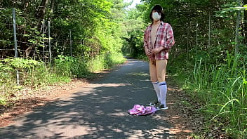 女装まゆの全裸露出 thumbnail