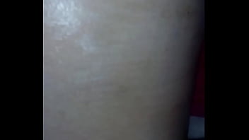 Con aceite su clitoris