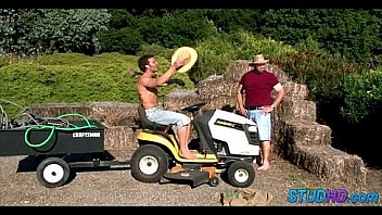 Babe fucks stud 0415