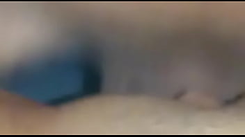 Fodendo a buceta da novinha com