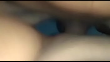 Fodendo a buceta da novinha com