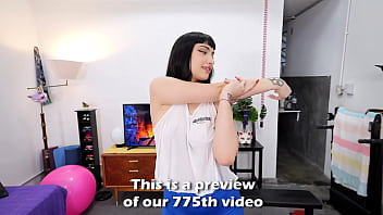 Debut amazing bubble butt huge cameltoe beautiful face tall natural boobs 21yr babe omg