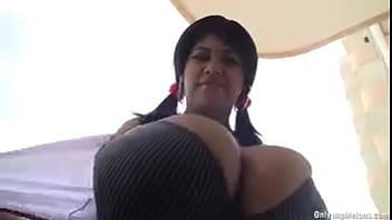 Ebony shows her massive tits