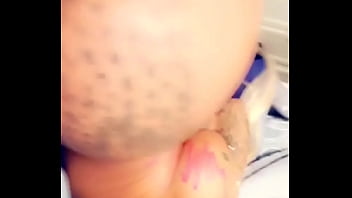 Rt spr burnaboy music & my pussy both poppin make sure y’all retweet this pussy oooo deeeee