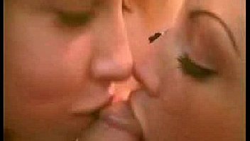 Blowjob Three Girls thumbnail