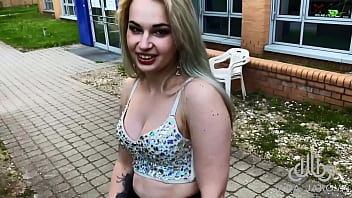 My first time outdoor secretly fucked in front of the university o do i dare anything now