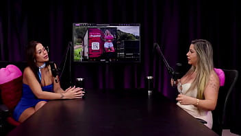 é a caminhoneira mais safada do brasil fez um marketing com qr code os hates é uma prova passou por preconceito na contratação e os vídeos explícitos juli figueiró watch sheer red