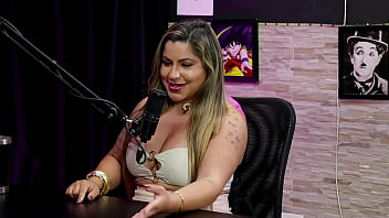 é a caminhoneira mais safada do brasil fez um marketing com qr code os hates é uma prova passou por preconceito na contratação e os vídeos explícitos juli figueiró watch sheer red