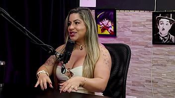 é A Caminhoneira Mais Safada Do Brasil Fez Um Marketing Com Qr Code Os Hates é Uma Prova Passou Por Preconceito Na Contratação E Os Vídeos Explícitos Juli Figueiró Watch Sheer Red thumbnail