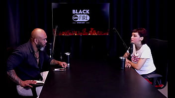 Tem os caninos por ser fã de vampiros gravou com casais tem uma rede de apoio com os seguidores e o cara que broxou e meteu mole annie clementine watch sheer red