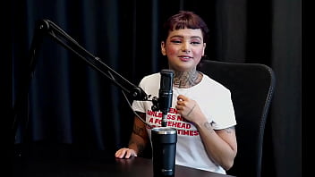 Tem os caninos por ser fã de vampiros gravou com casais tem uma rede de apoio com os seguidores e o cara que broxou e meteu mole annie clementine watch sheer red