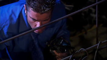 The agent couple fuck quick in the stolen auto parts warehouse