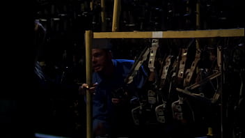 The agent couple fuck quick in the stolen auto parts warehouse