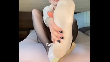 #blacknails #feet #feetworld #fetish #nylonfeets #nylonfetısh #nikeairforce #nylontights girl #on