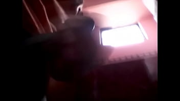 Masturbandome un rato