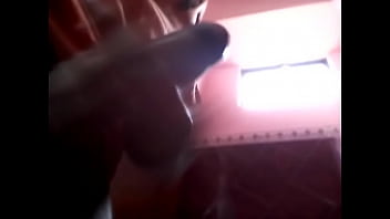 Masturbandome un rato