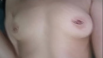 Que delicioso jugar una tarde con mis tetas