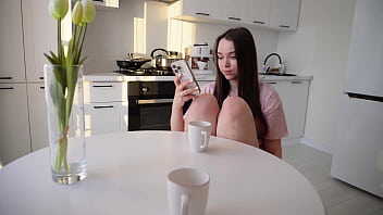 Helped my stepsister take pictures for her boyfriend something went wrong i fucked her