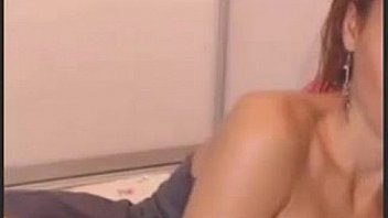 Webcam stunning hottie gets off on webcam with a sex toy